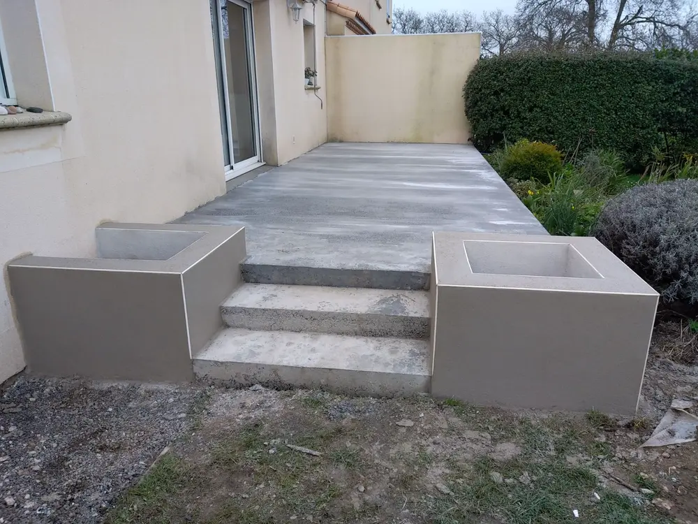 Terrasse en béton - Travaux de maçonnerie